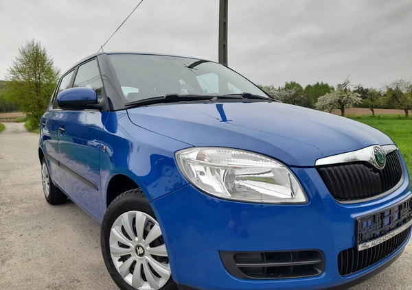 Skoda Fabia cena 14900 przebieg: 122000, rok produkcji 2009 z Toszek małe 137